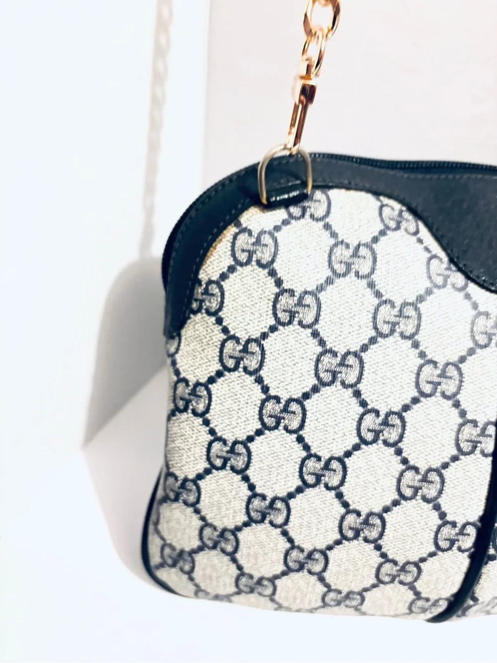 Gucci classic gg